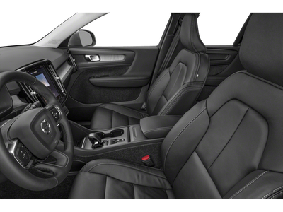 2023 Volvo XC40 B5 Plus Bright Theme