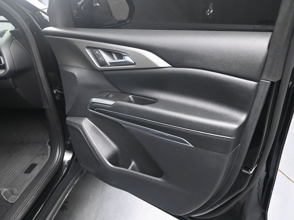 2024 Chevrolet Traverse LS