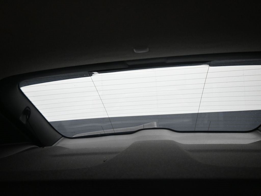 2023 Volvo XC40 B5 Plus Bright Theme