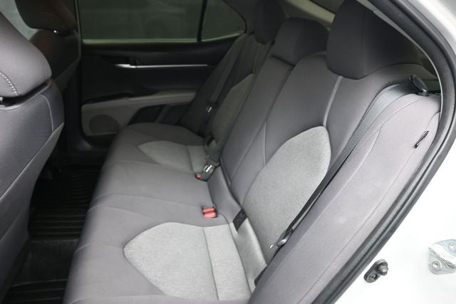 2022 Toyota Camry Hybrid LE
