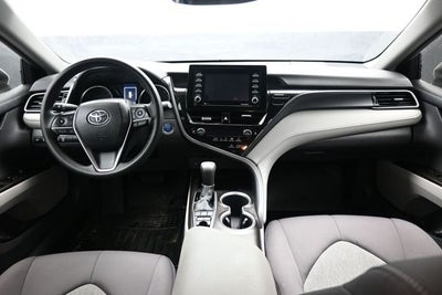 2022 Toyota Camry Hybrid LE