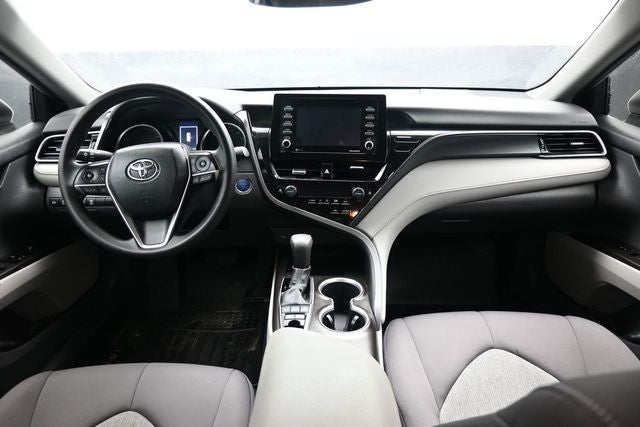 2022 Toyota Camry Hybrid LE