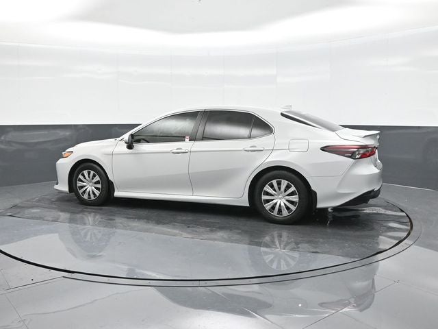 2022 Toyota Camry Hybrid LE