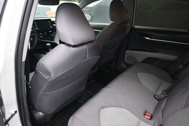 2022 Toyota Camry Hybrid LE