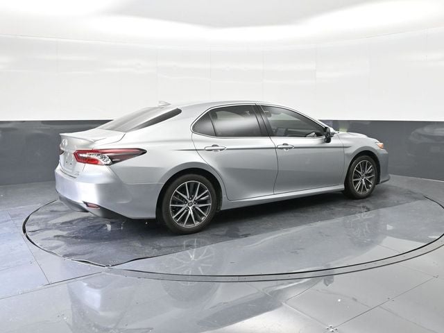 2024 Toyota Camry Hybrid XLE