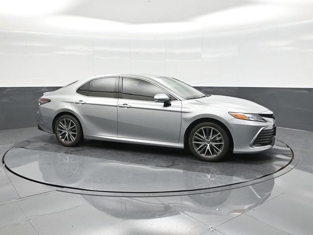 2024 Toyota Camry Hybrid XLE