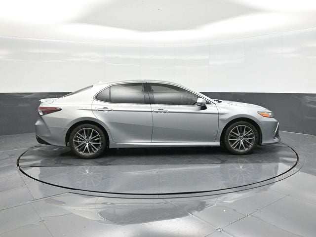 2024 Toyota Camry Hybrid XLE
