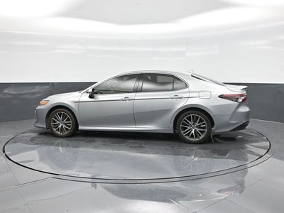2024 Toyota Camry Hybrid XLE