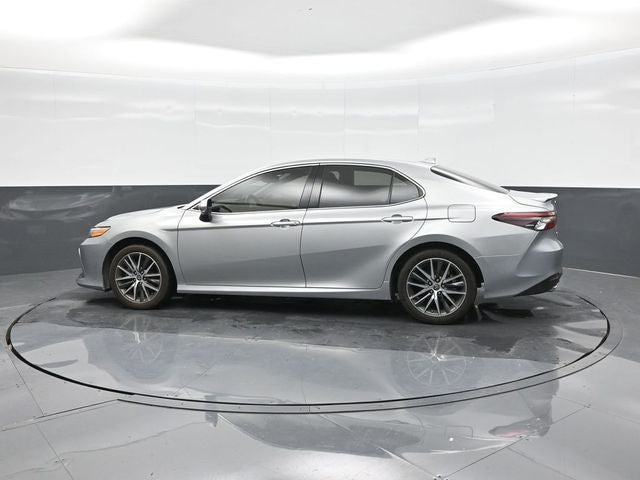 2024 Toyota Camry Hybrid XLE
