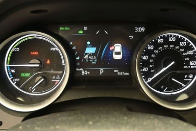2024 Toyota Camry Hybrid XLE