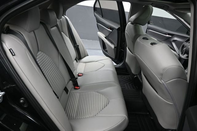 2023 Toyota Camry Hybrid SE