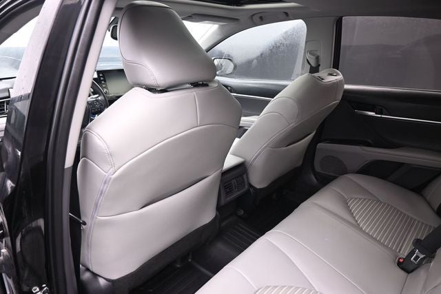2023 Toyota Camry Hybrid SE