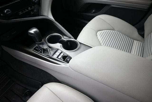 2023 Toyota Camry Hybrid SE