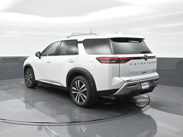 2025 Nissan Pathfinder Platinum