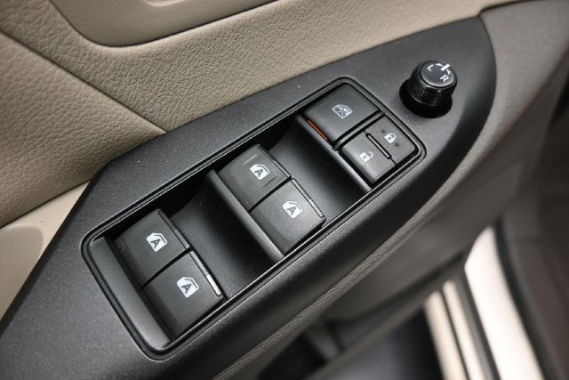 2017 Toyota Sienna LE 8 Passenger