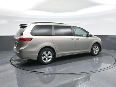 2017 Toyota Sienna LE 8 Passenger
