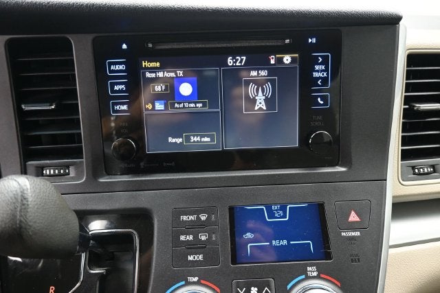 2017 Toyota Sienna LE 8 Passenger