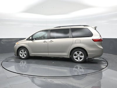 2017 Toyota Sienna LE 8 Passenger
