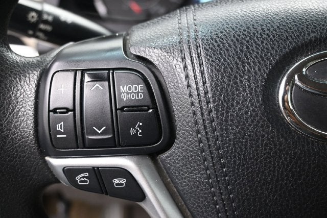 2017 Toyota Sienna LE 8 Passenger