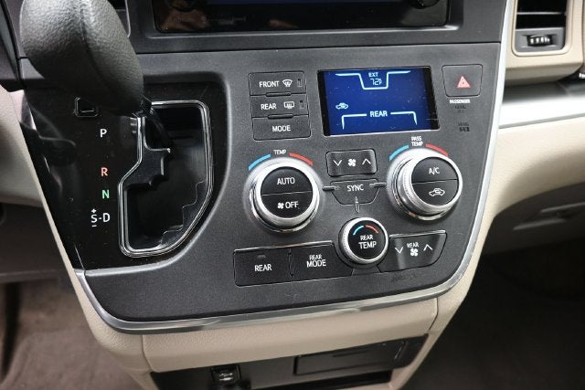 2017 Toyota Sienna LE 8 Passenger