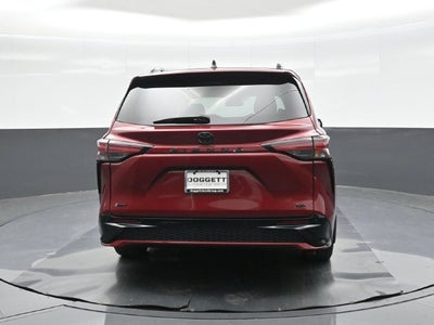 2026 Toyota Sienna XSE 7 Passenger