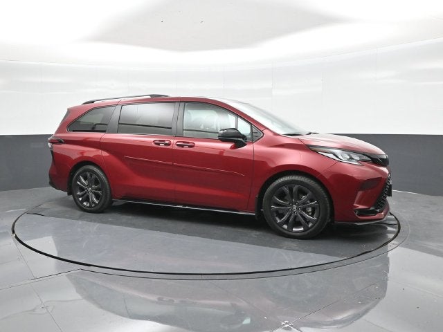 2026 Toyota Sienna XSE 7 Passenger