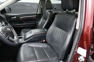 2015 Toyota Highlander Base