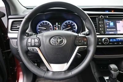 2015 Toyota Highlander Base