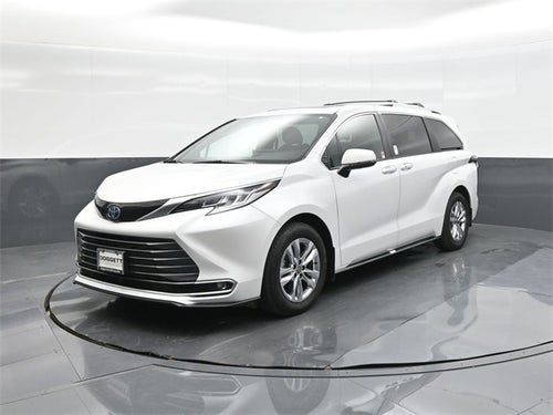 2025 Toyota Sienna Limited 7 Passenger
