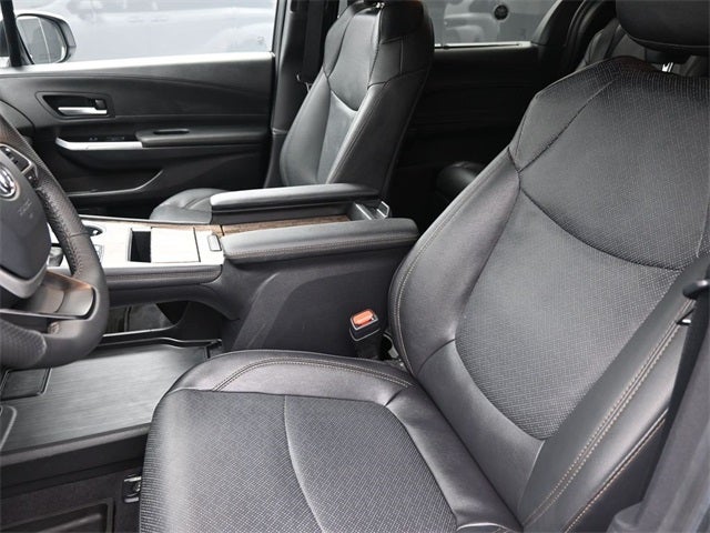 2025 Toyota Sienna Limited 7 Passenger