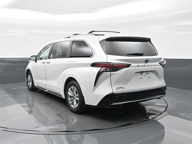 2025 Toyota Sienna Limited 7 Passenger