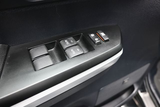 2015 Toyota Tundra Platinum 5.7L V8