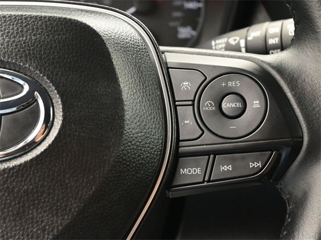 2025 Toyota Corolla Cross LE