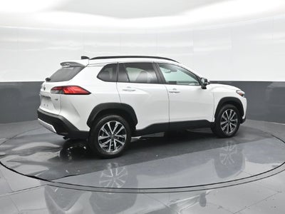 2025 Toyota Corolla Cross XLE
