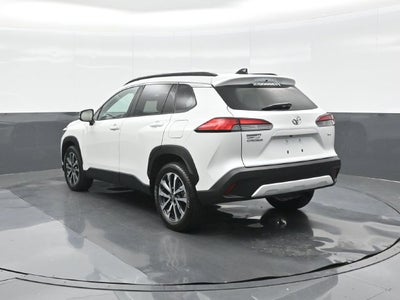 2025 Toyota Corolla Cross XLE