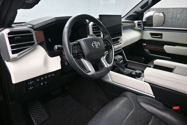 2023 Toyota Sequoia Capstone