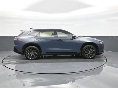 2025 Toyota Crown Signia Limited