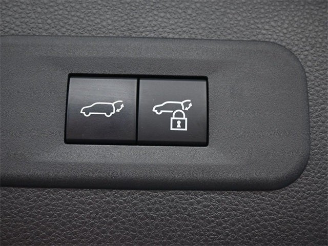 2025 Toyota Crown Signia Limited