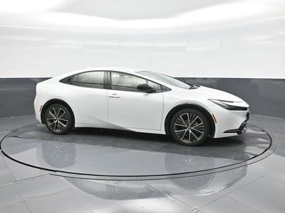 2025 Toyota Prius XLE