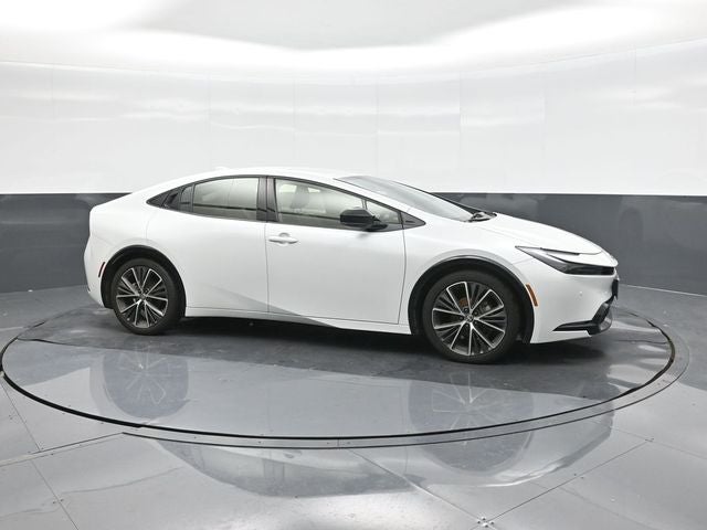 2025 Toyota Prius XLE