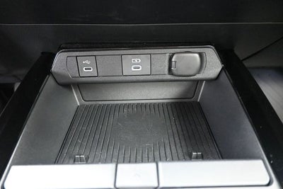 2025 Toyota Prius XLE