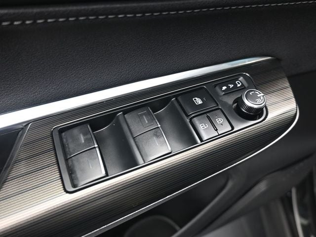 2024 Toyota Venza Nightshade