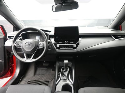 2025 Toyota Corolla Hatchback SE