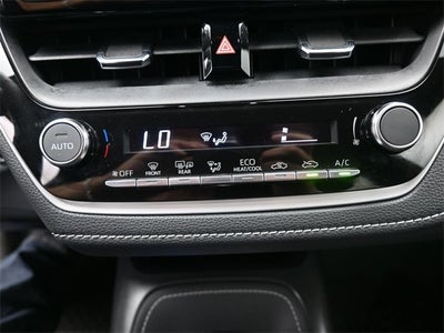 2025 Toyota Corolla Hatchback SE