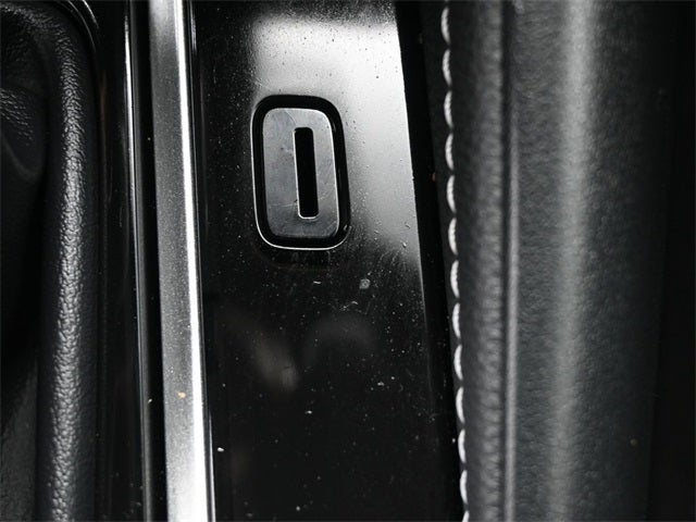 2025 Toyota Corolla Hatchback SE