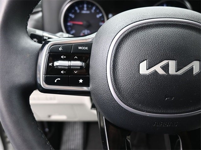 2024 Kia Carnival LX Seat Package