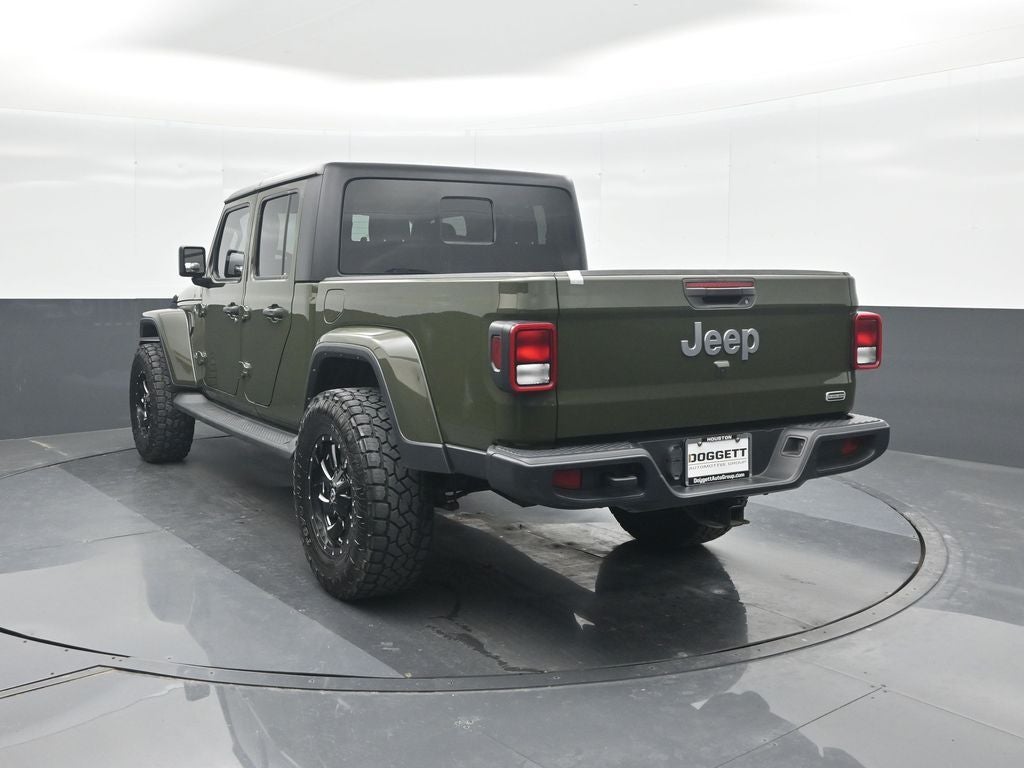 2022 Jeep Gladiator Overland