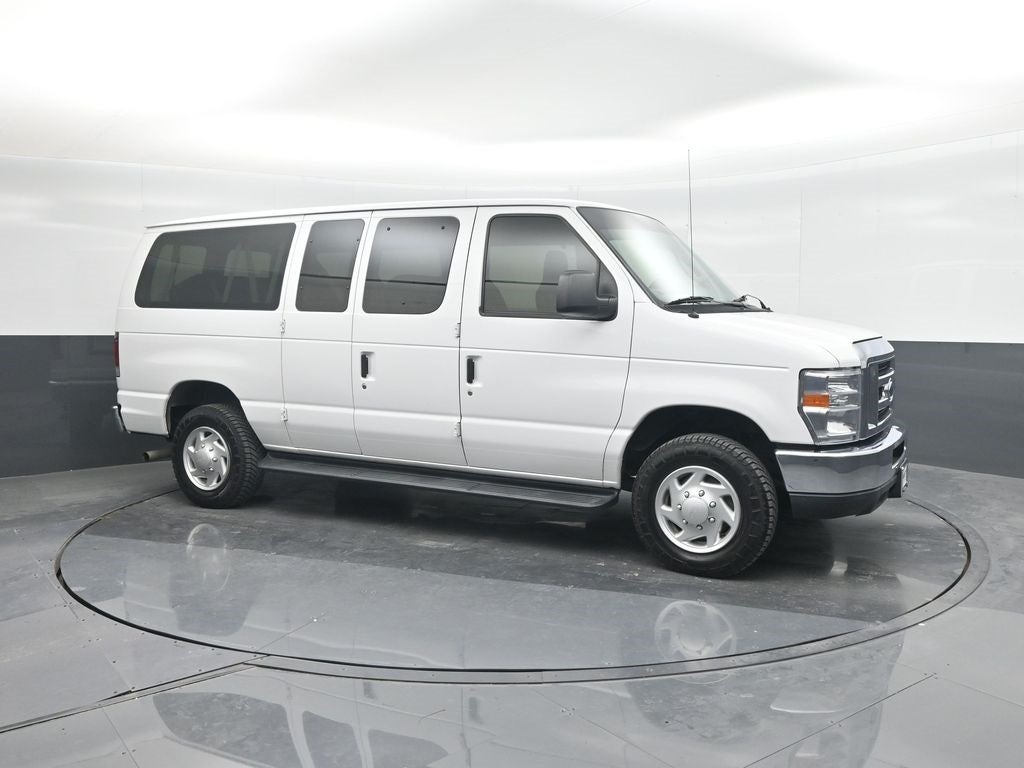 2012 Ford E-350SD XLT