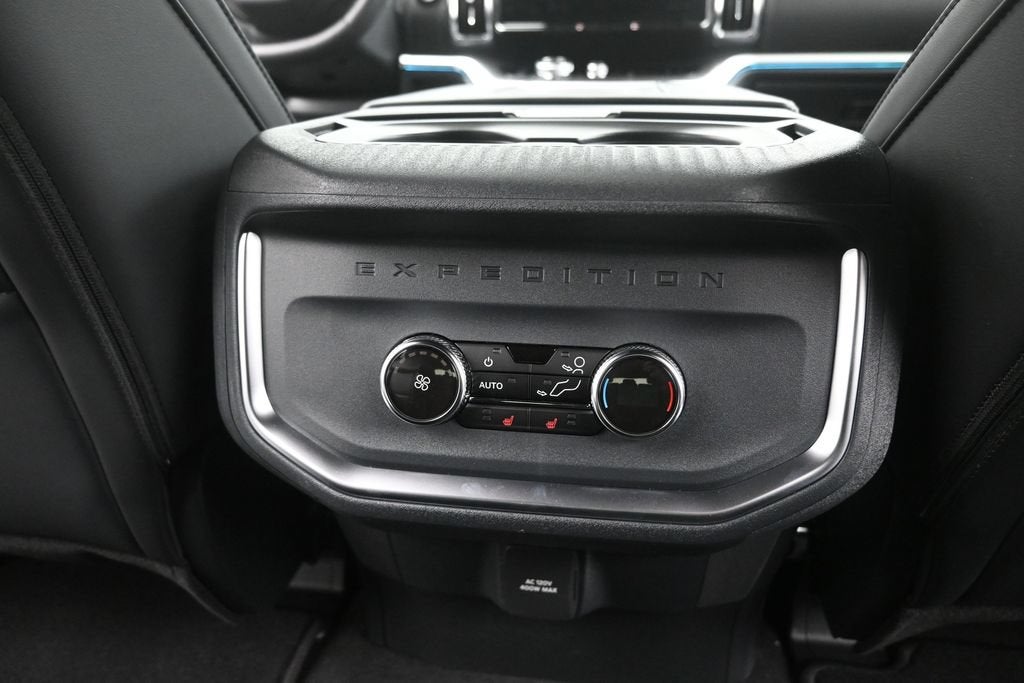 2027 Ford Expedition Max Platinum STEALTH PERFORMANCE