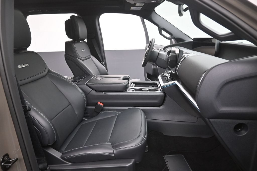 2027 Ford Expedition Max Platinum STEALTH PERFORMANCE